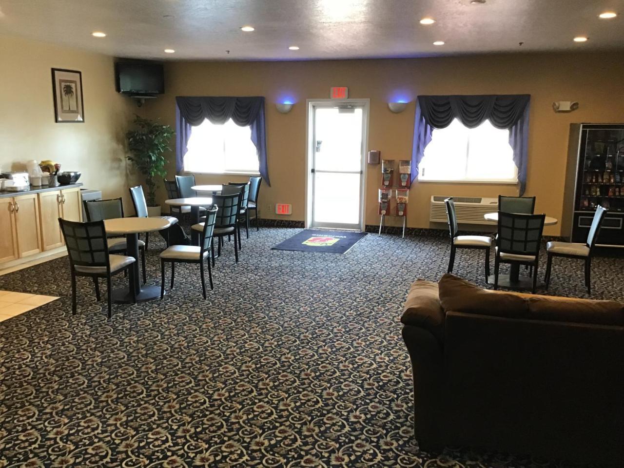 Super 8 By Wyndham Vernal Ut Экстерьер фото