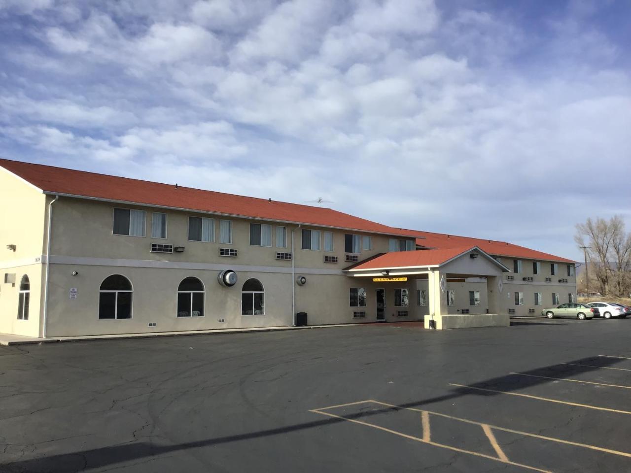 Super 8 By Wyndham Vernal Ut Экстерьер фото