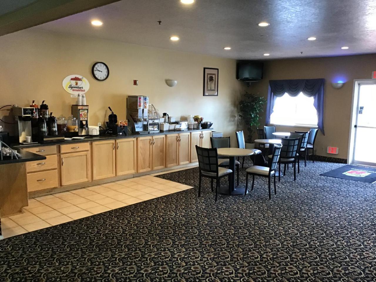 Super 8 By Wyndham Vernal Ut Экстерьер фото